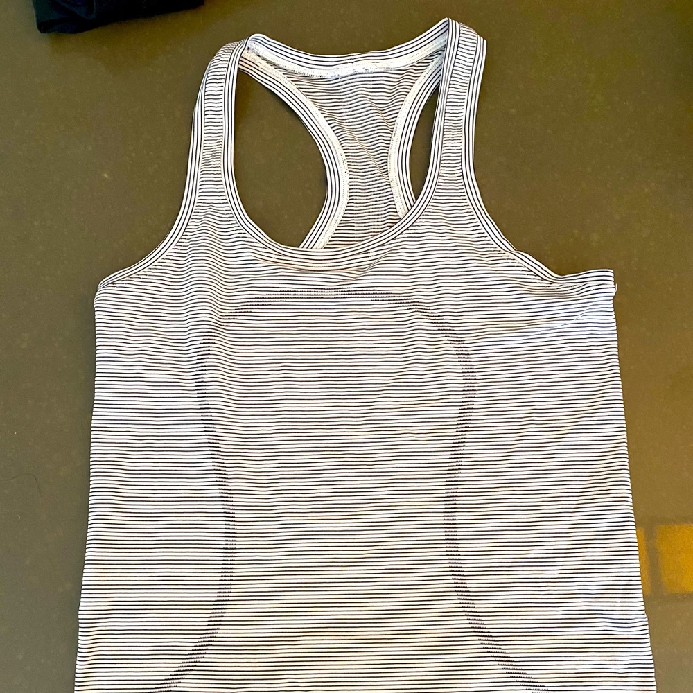 Lululemon Swiftly tank